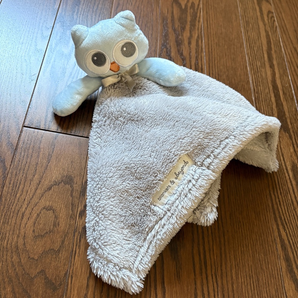 Blankets & Beyond Blue Owl Gray Plush Security Blanket Lovey
